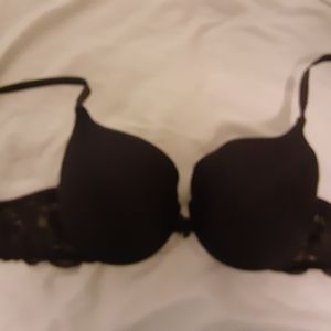 Black push up bra